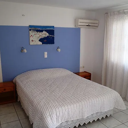 Morfoula's 3* Mykonos Town