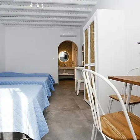 Morfoula's Mykonos Town