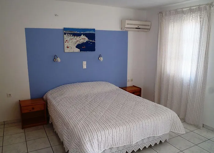 Morfoula's 3* Mykonos Town